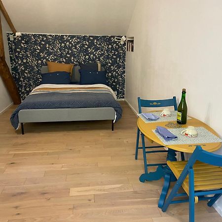 Chambre Double Avec Salle De Bains Privee Quintin Εξωτερικό φωτογραφία